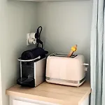 Joli 3 Pièces, 2 Chambres, 6 Personnes, Clair, Vue Dégagée, Balcon&parking Privé *