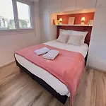 Appartement Joli 3 Pièces, 2 Chambres, 6 Personnes, Clair, Vue Dégagée, Balcon&parking Privé