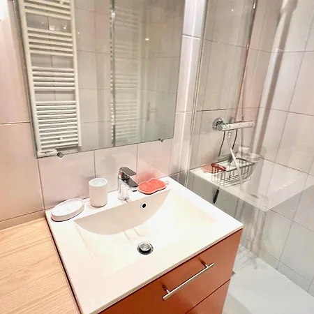 Apartment 3 Pieces, 2 Chambres, Lumineux, Vue Degagee, Balcon & Parking Prive Villers-sur-Mer