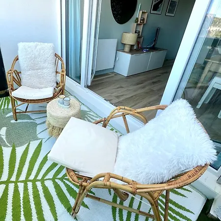 Apartment 3 Pieces, 2 Chambres, Lumineux, Vue Degagee, Balcon & Parking Prive *