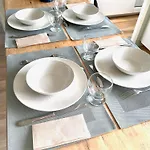 Charmant 3 Pieces, 2 Chambres, Lumineux, Vue Degagee, Balcon & Parking Prive アパート ヴィレ・シュル・メール