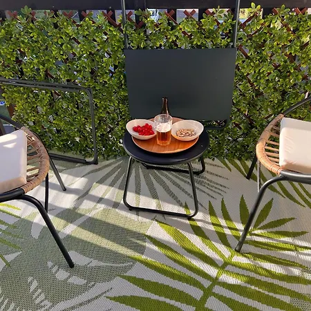 Charmant 3 Pieces, 2 Chambres, Lumineux, Vue Degagee, Balcon & Parking Prive