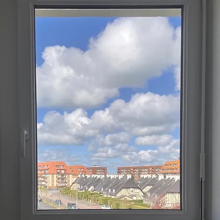 3 Pieces, 2 Chambres, Lumineux, Vue Degagee, Balcon & Parking Prive Lägenhet Villers-sur-Mer