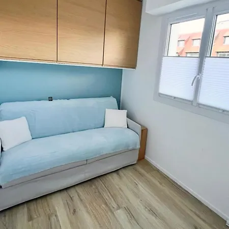 3 Pieces, 2 Chambres, Lumineux, Vue Degagee, Balcon & Parking Prive
