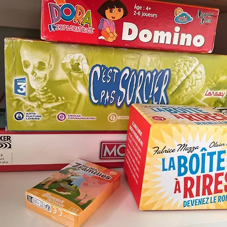 Apartment Joli 3 Pieces, 2 Chambres, Lumineux, Vue Degagee, Balcon & Parking Prive *