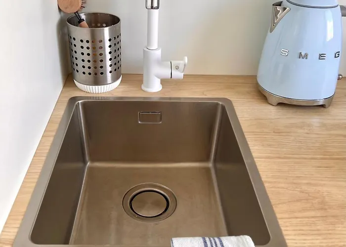 Joli 3 Pieces, 2 Chambres, Lumineux, Vue Degagee, Balcon & Parking Prive Apartment *