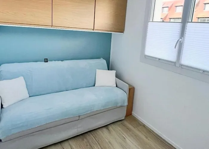 Joli 3 Pieces, 2 Chambres, Lumineux, Vue Degagee, Balcon & Parking Prive