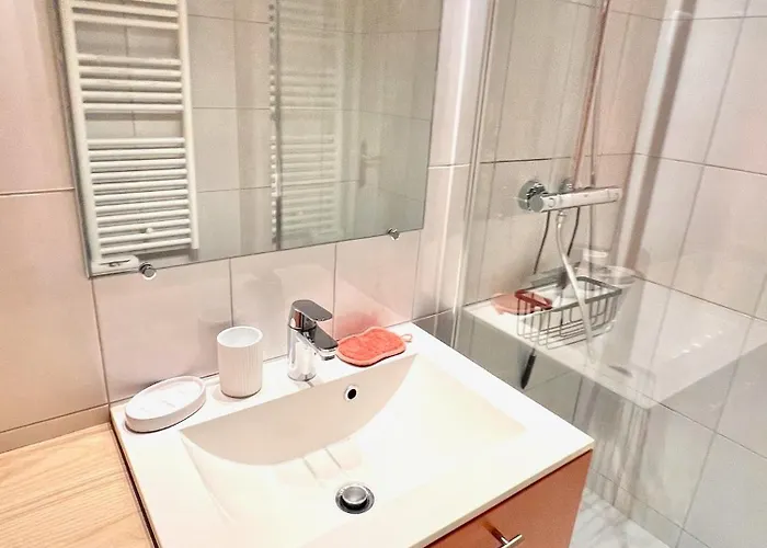 Apartment Joli 3 Pieces, 2 Chambres, Lumineux, Vue Degagee, Balcon & Parking Prive Villers-sur-Mer